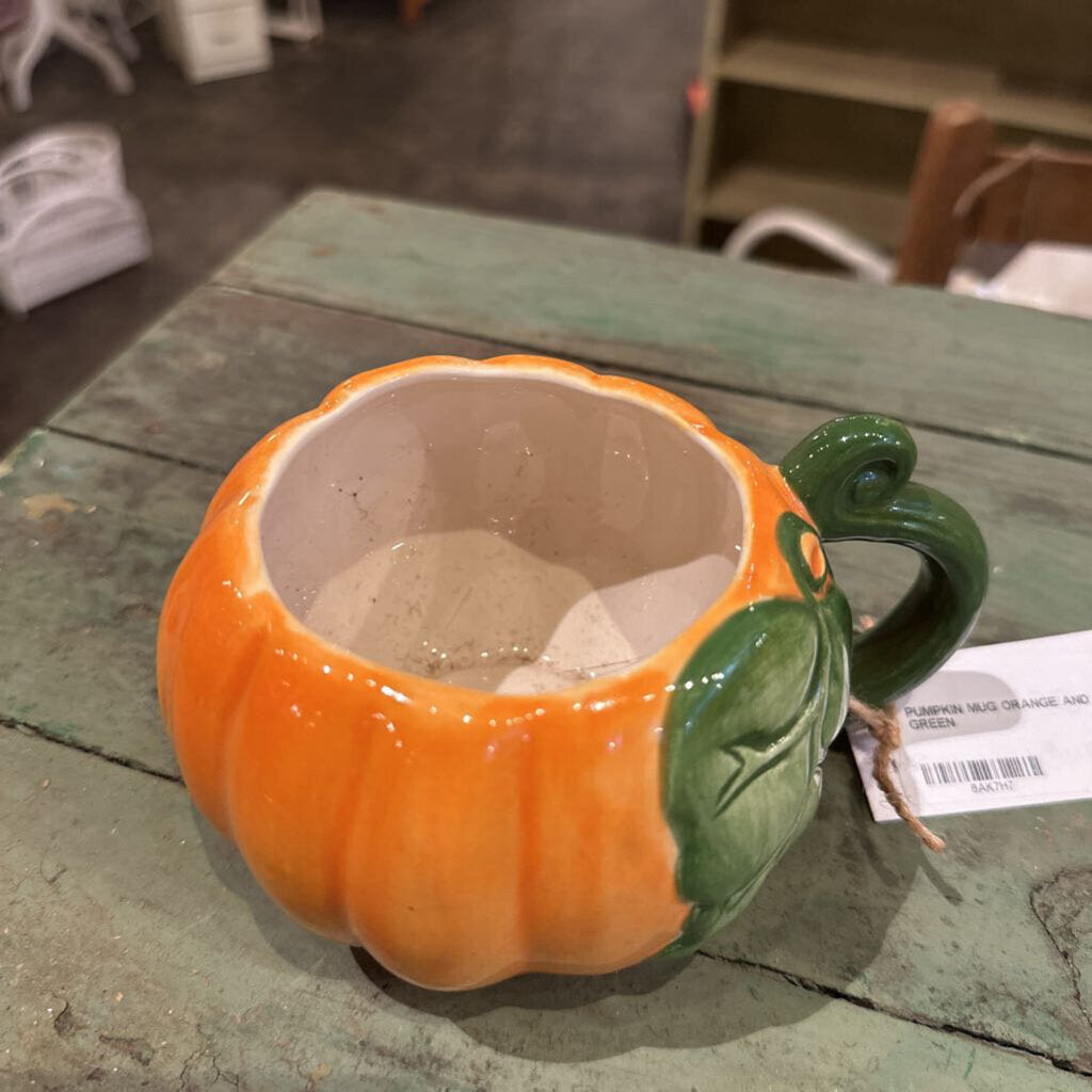 PUMPKIN MUG