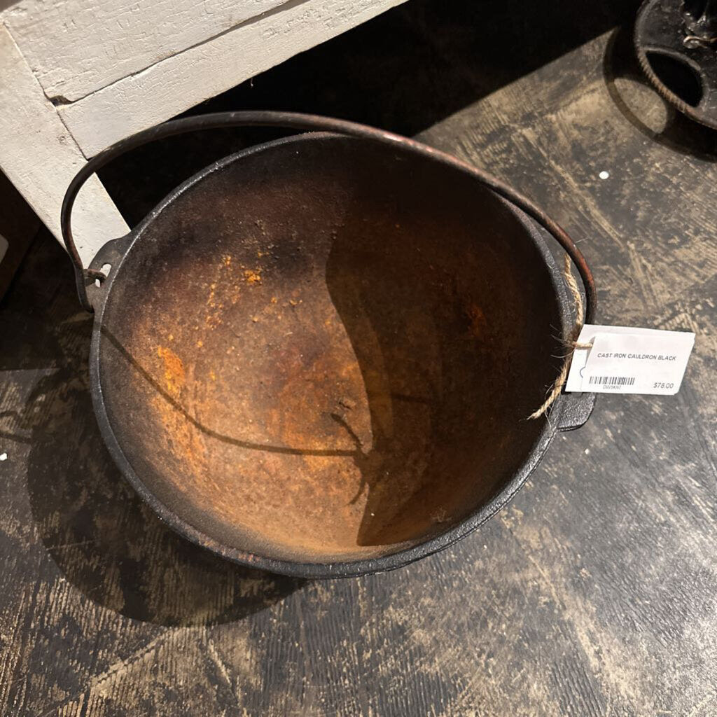 CAST IRON CAULDRON