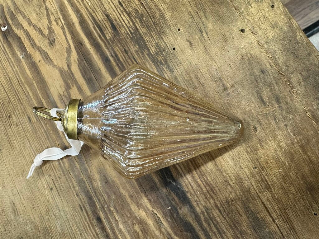 GLASS DIAMOND ORNAMENT