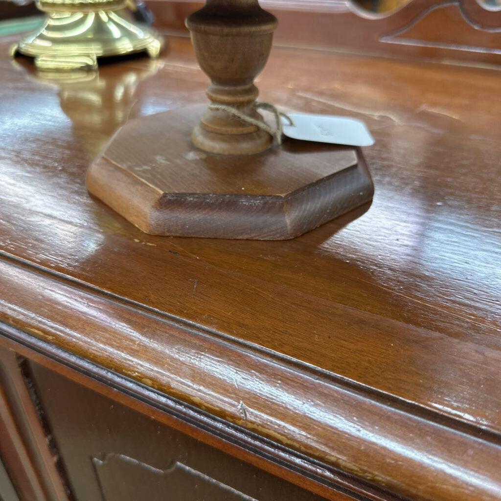 WOODEN CAKE PEDESTAL