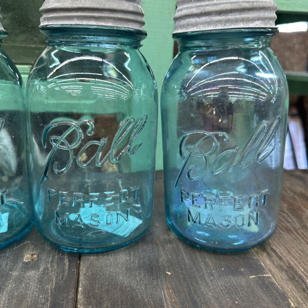 RARE 1923-1933 BALL PERFECT MASON GLASS JAR WITH ZINC LID