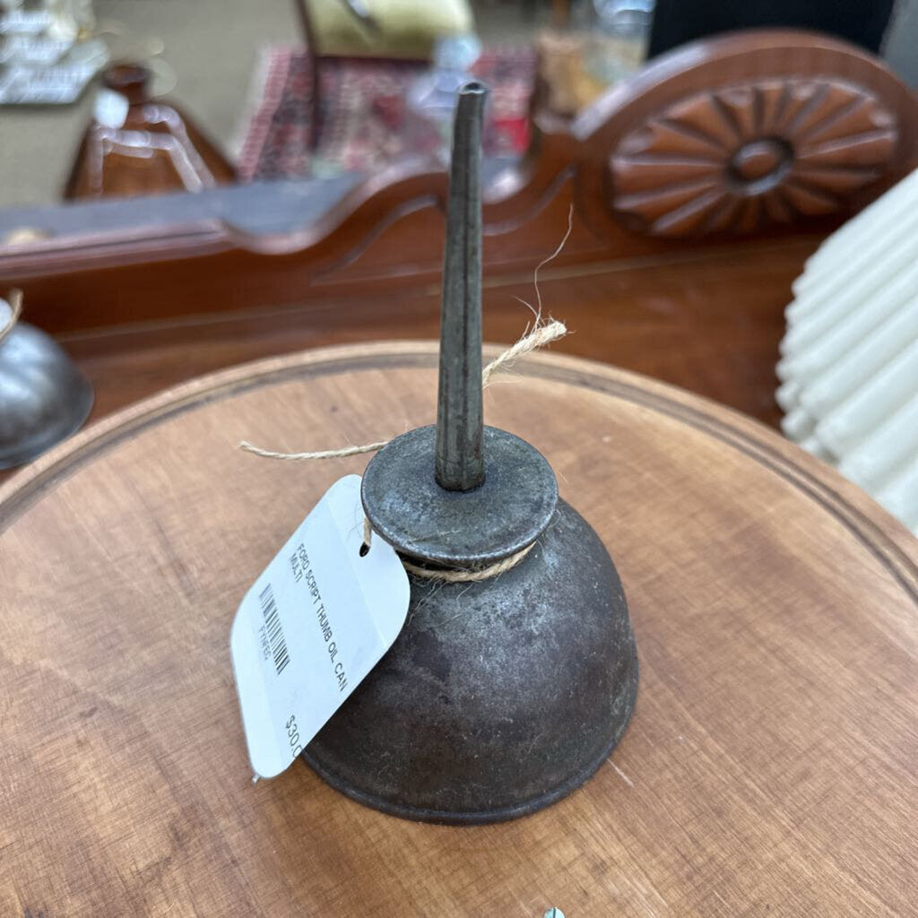 FORD SCRIPT THUMB OIL CAN