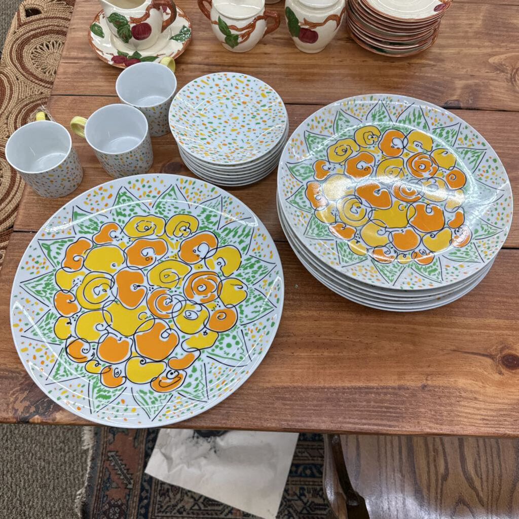 VINTAGE 1970'S GLORIA VANDERBILT FOREVER THINE DISH SET