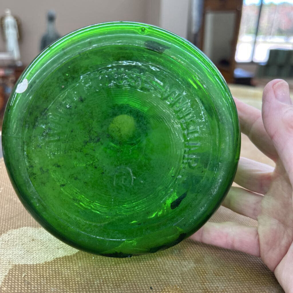 WHITE HOUSE VINEGAR BOTTLE