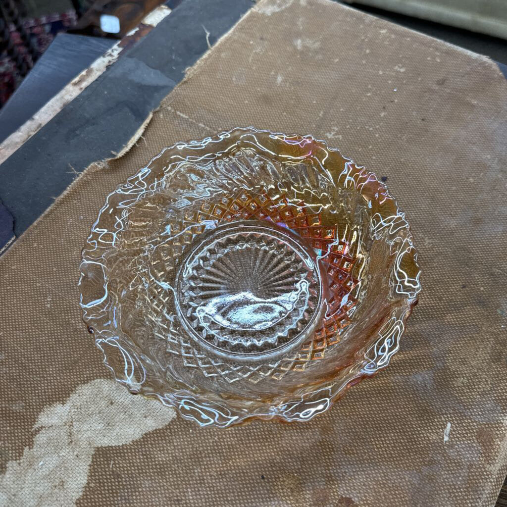 VINTAGE IMPERIAL CARNIVAL IRIDESCENT GLASS RUFFLED BOWL