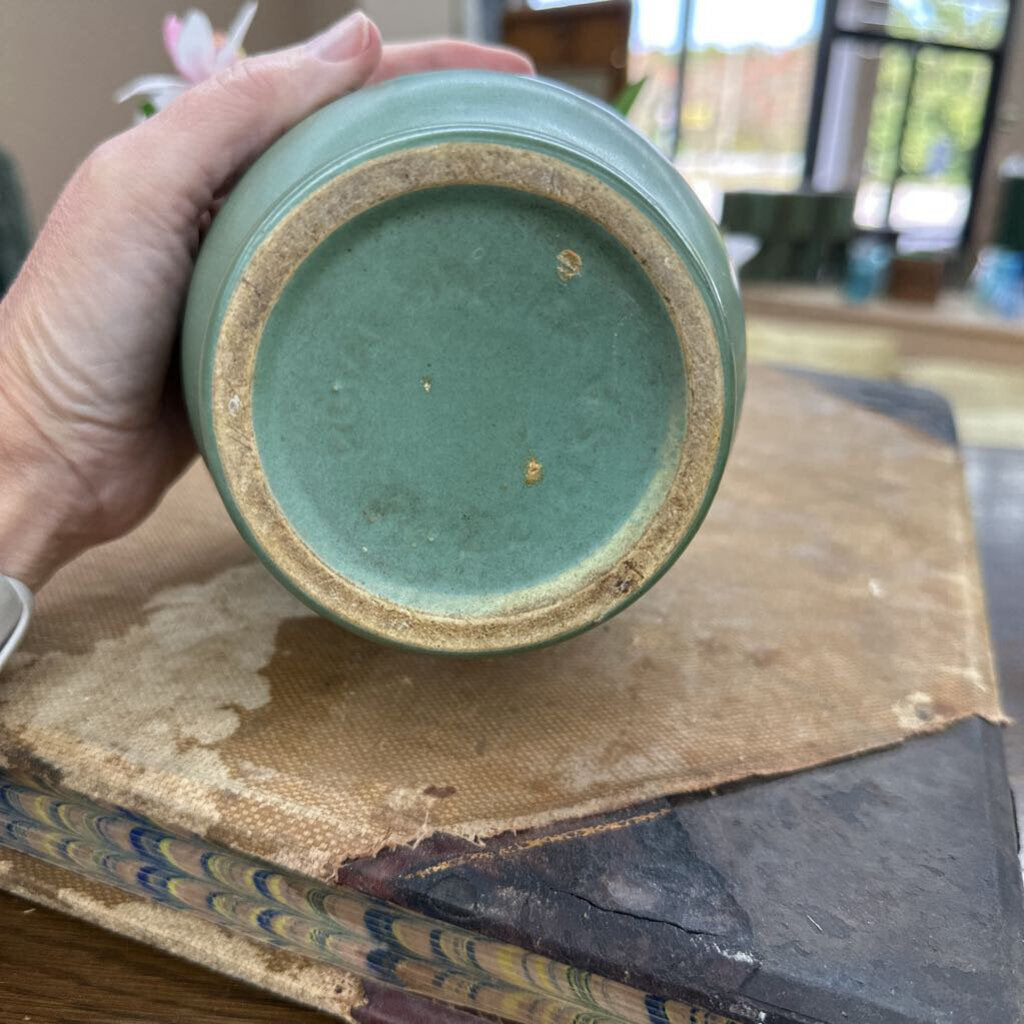 MCCOY FLORALINE VASE