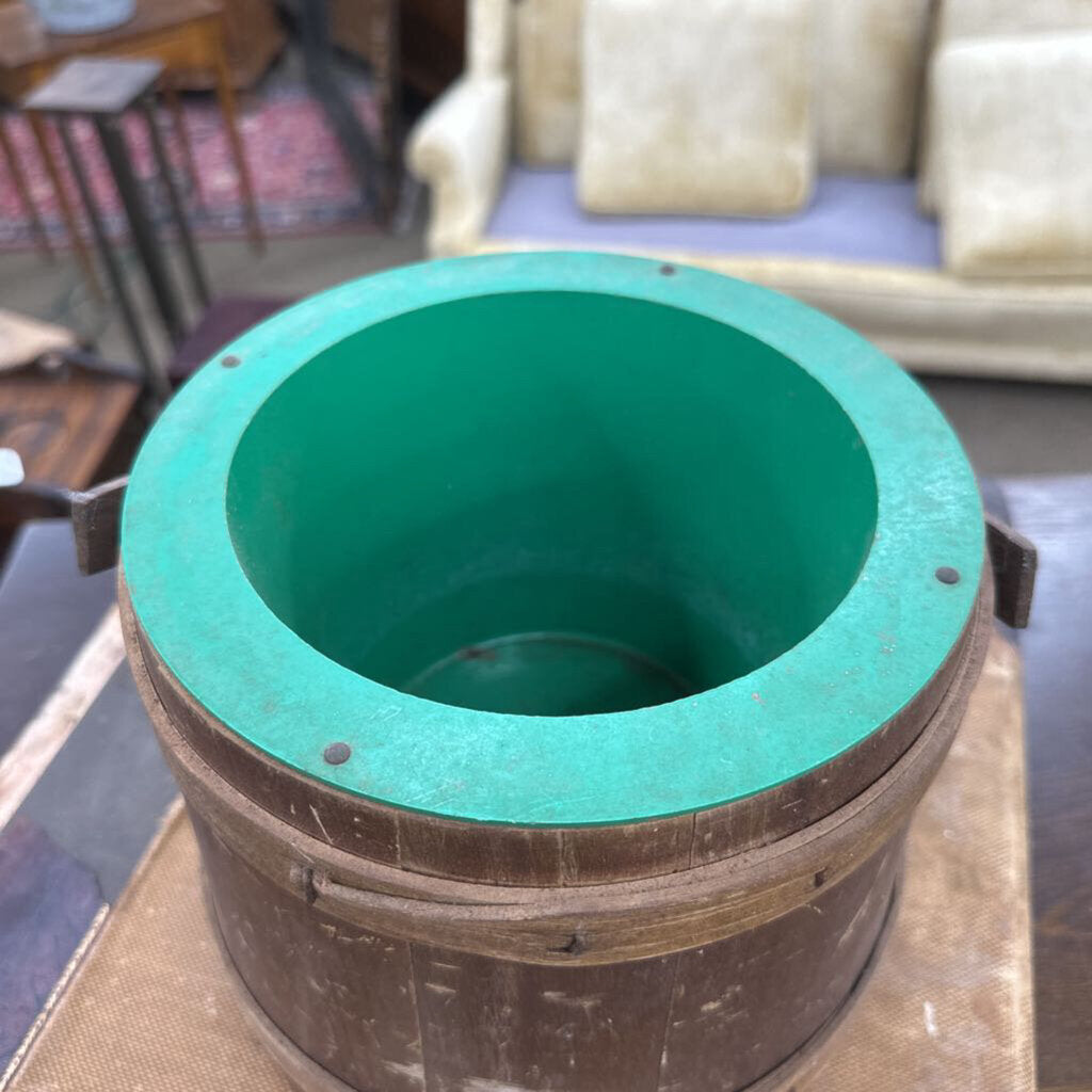 WOODEN PAIL PLANTER