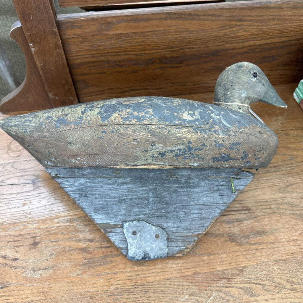 HAND CARVED DUCK DECOY