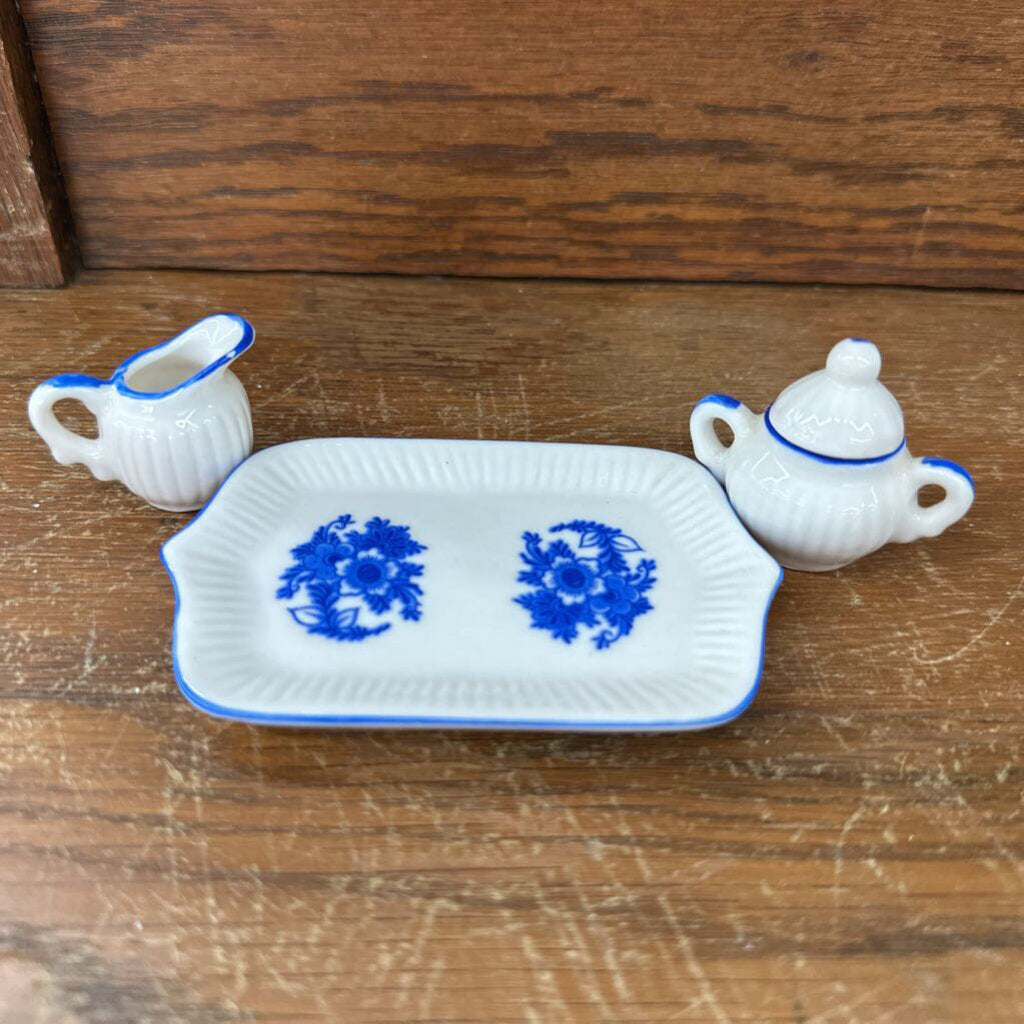 MINI PORCELAIN TEA SET
