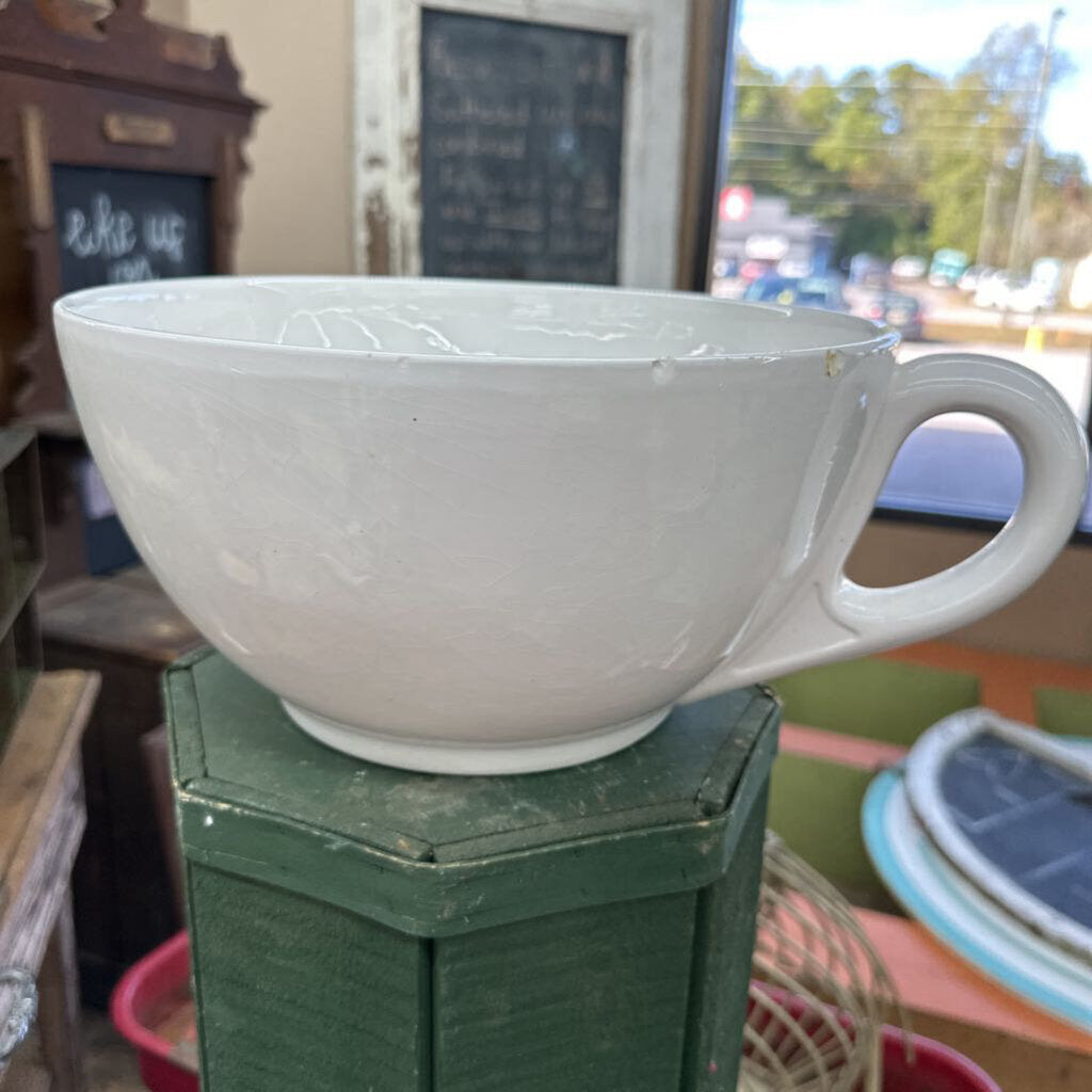BATTER BOWL WITH HANDLE