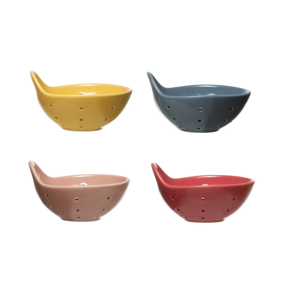 BERRY BOWL W/ HANDLE