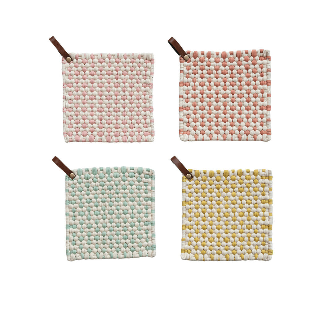 COTTON CROCHETED POT HOLDER WITH LEATHER LOOP