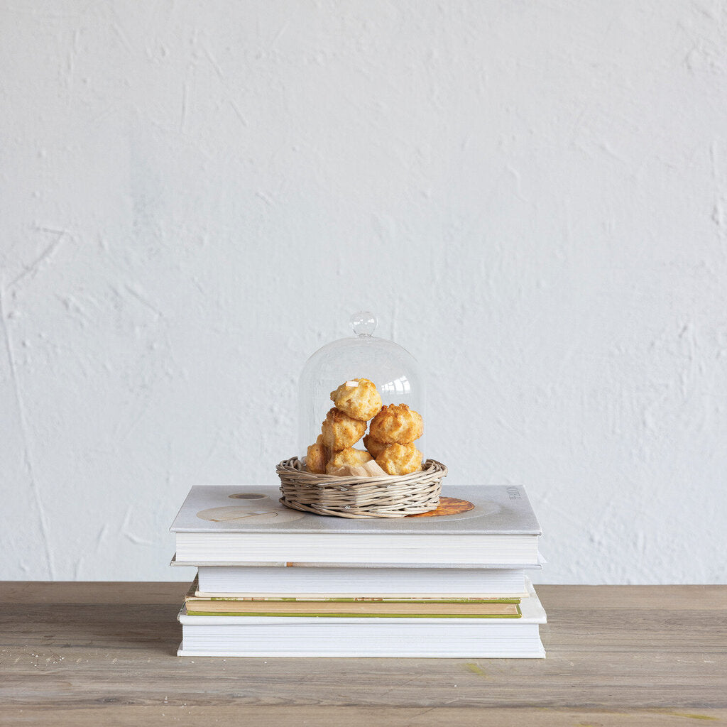 DECORATIVE GLASS CLOCHE WITH WOVEN WILLOW BASE