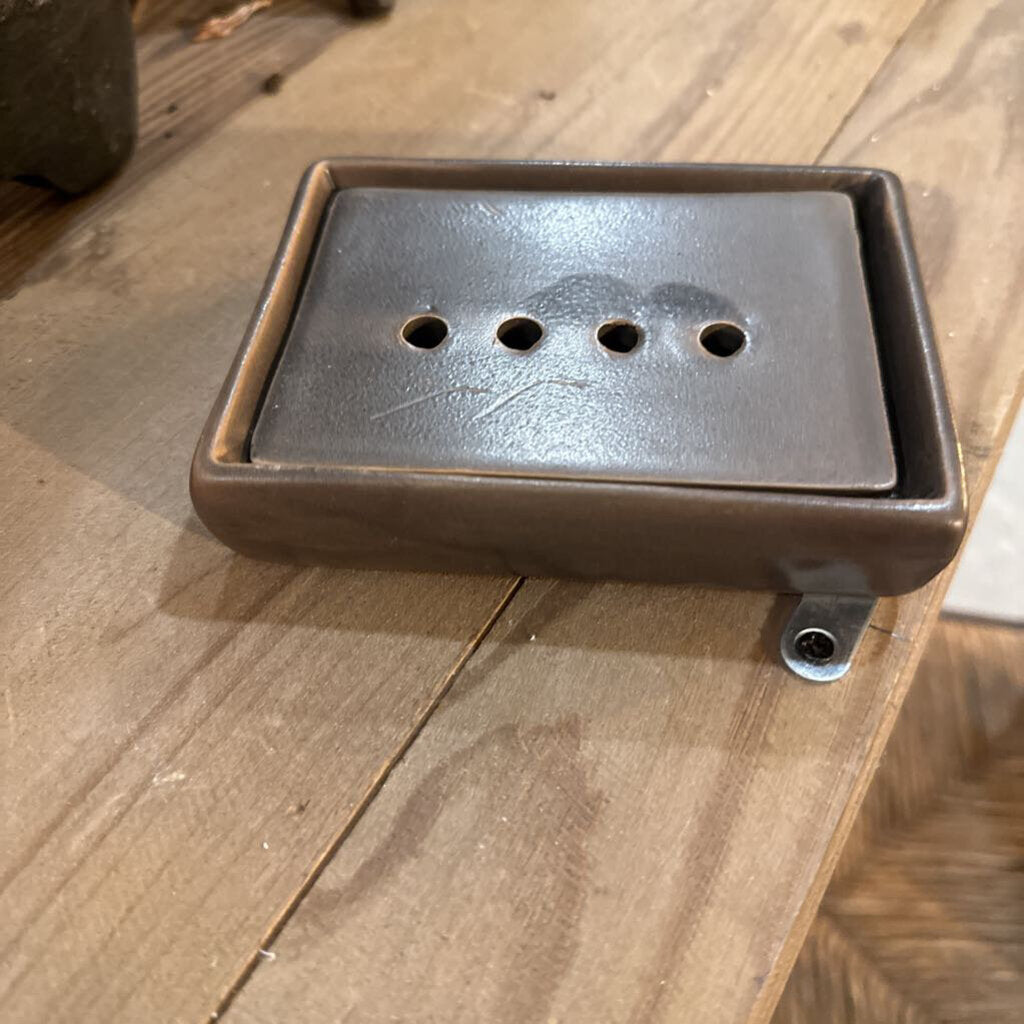 SOAPSTONE SOAP DISH WITH TRAY