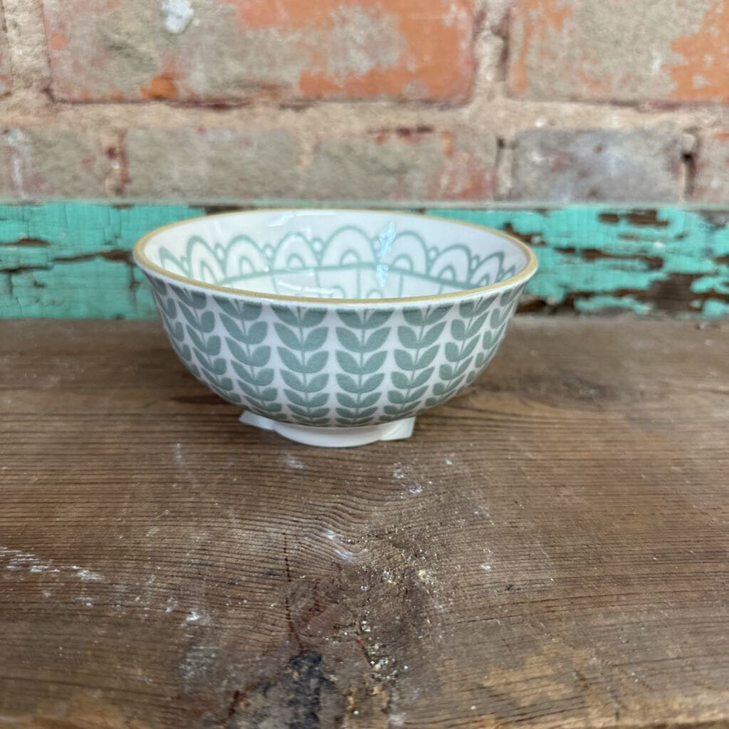 SMALL DECORATIVE BOWL