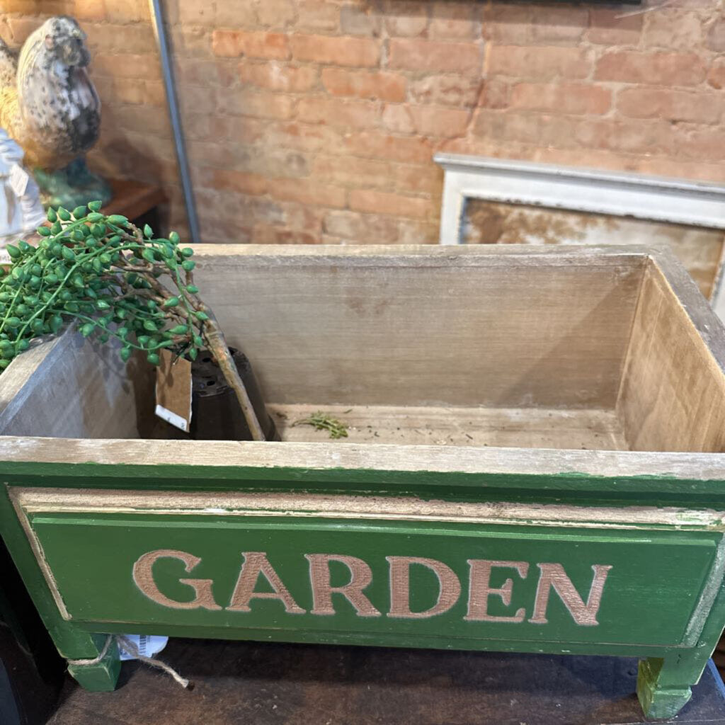 GARDEN BOX