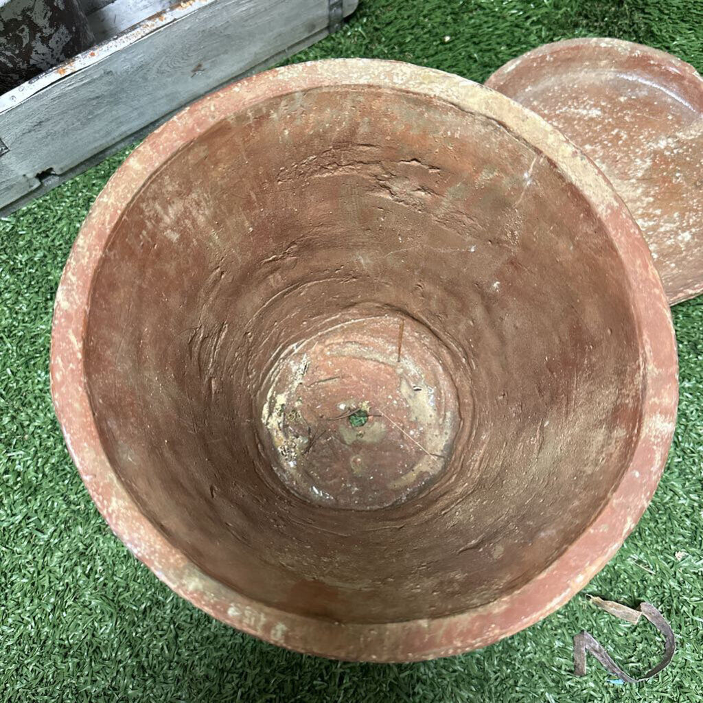 CEMENT PLANTER W/ SAUCER