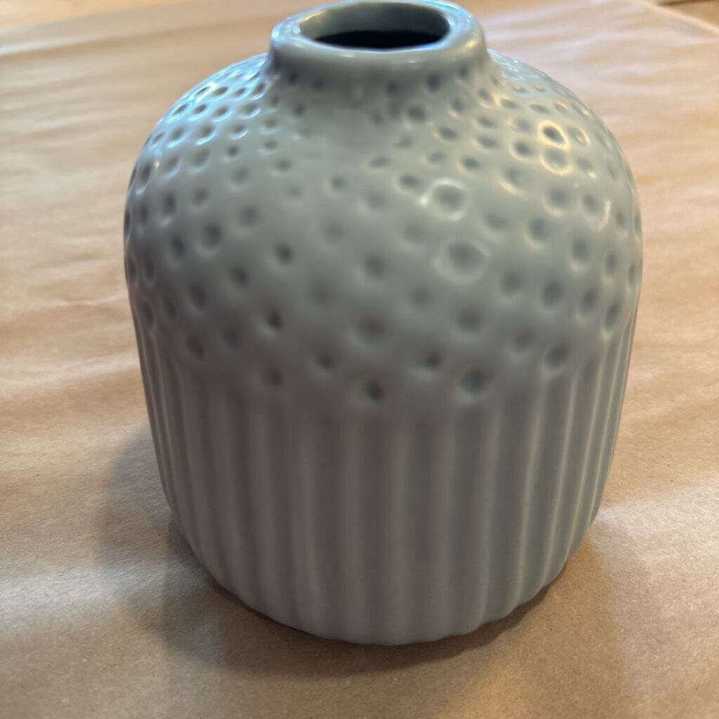 DEBOSSED VASE