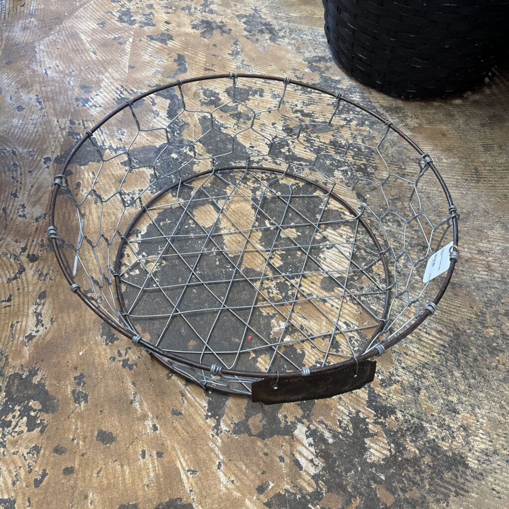 WIRE BASKET