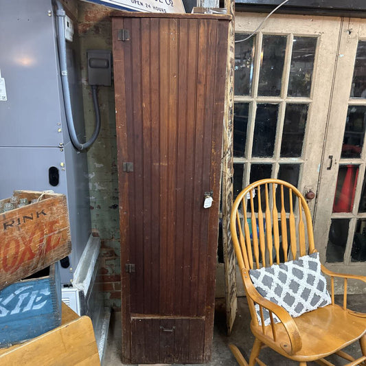 CHIMNEY CUPBOARD