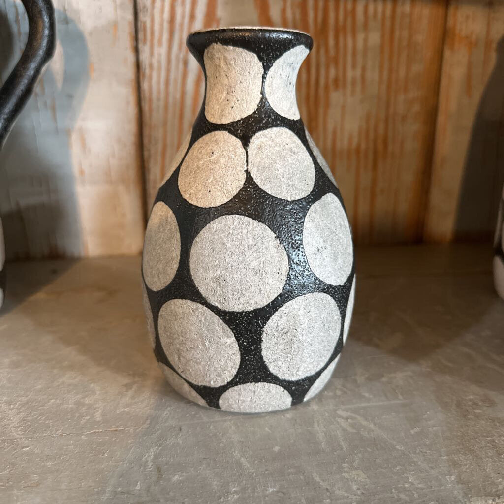 TERRA COTTA VASE WITH DOTS