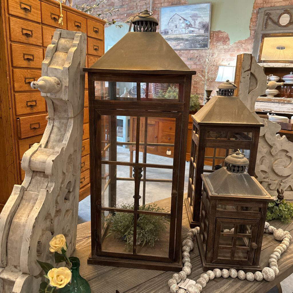 TRANSOM WINDOW LANTERN