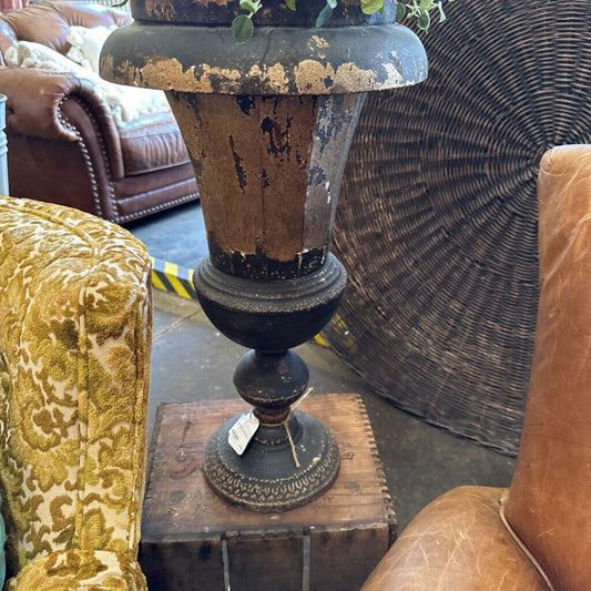 MANTEL URN