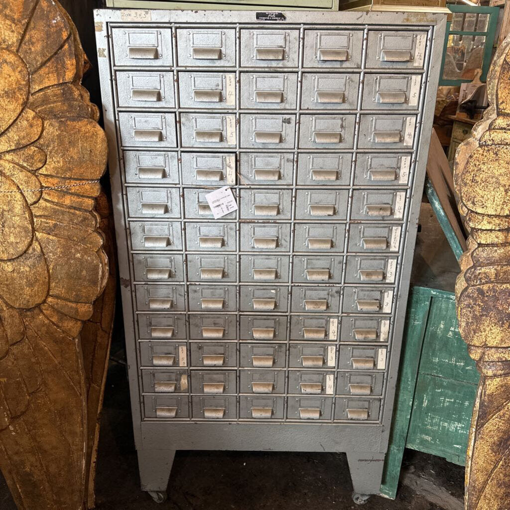 METAL STORAGE CUBBY WITH CASTERS