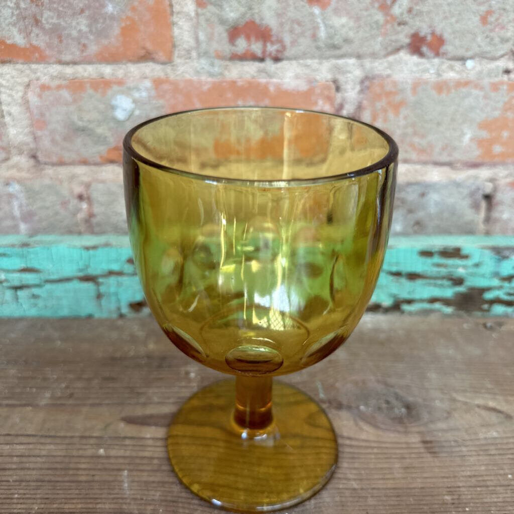 GLASS GOBLETS