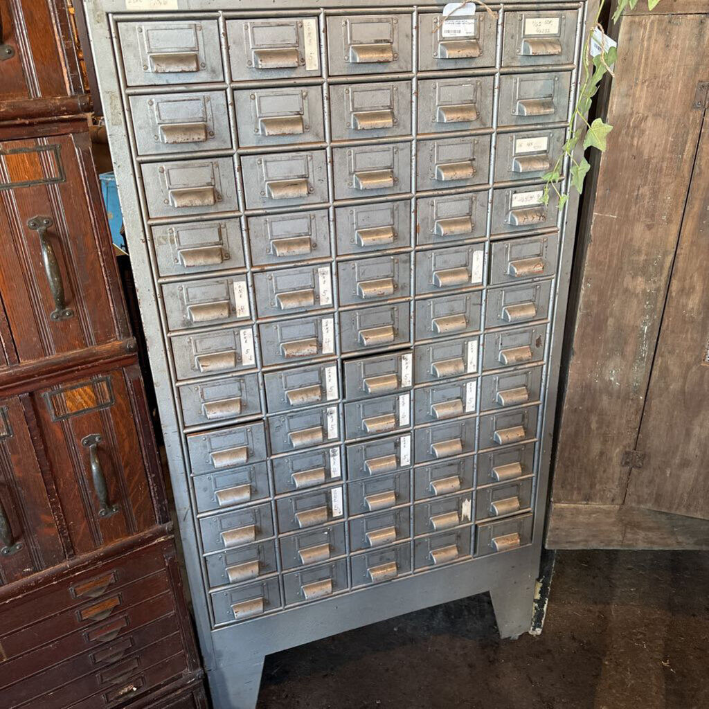 METAL STORAGE CUBBY WITH CASTERS