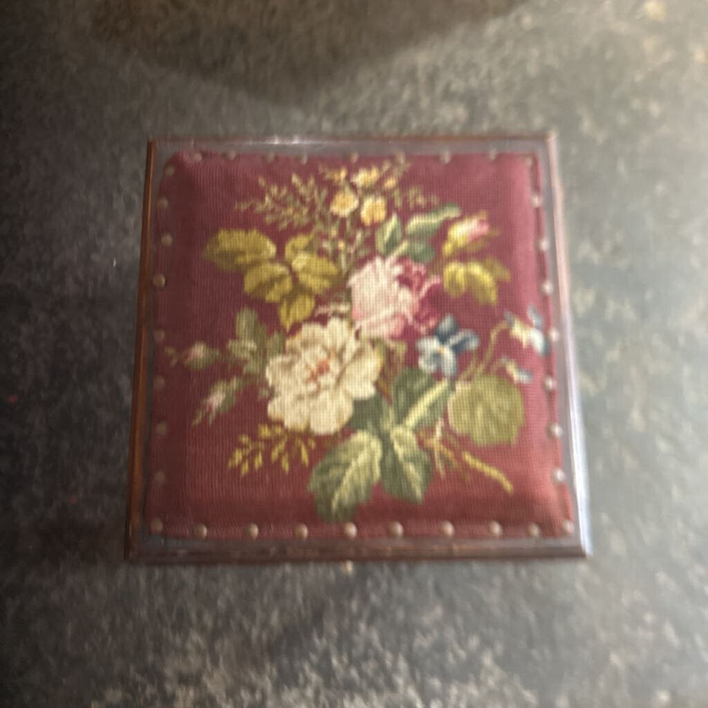 VICTORIAN EMBROIDERED SHOE SHINE BOX