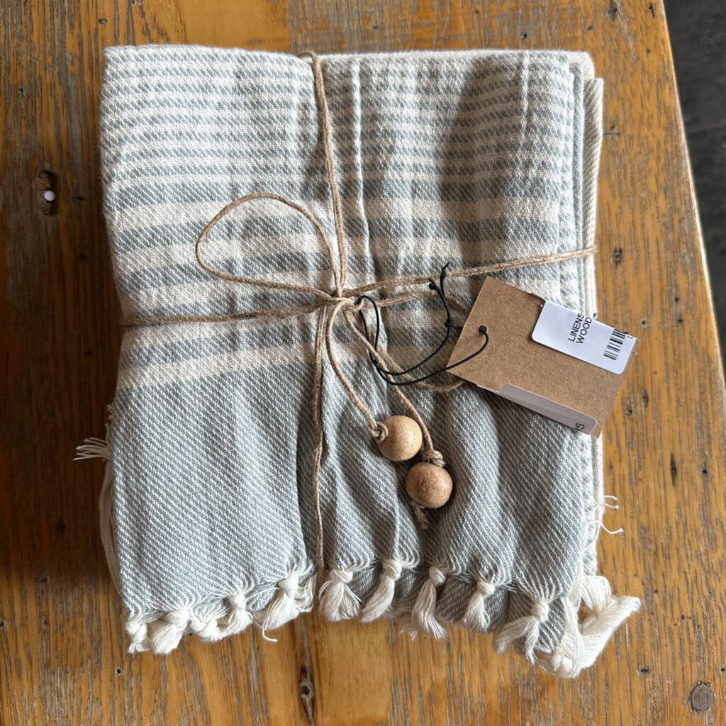 TEA TOWEL WITH WOOD BEADS