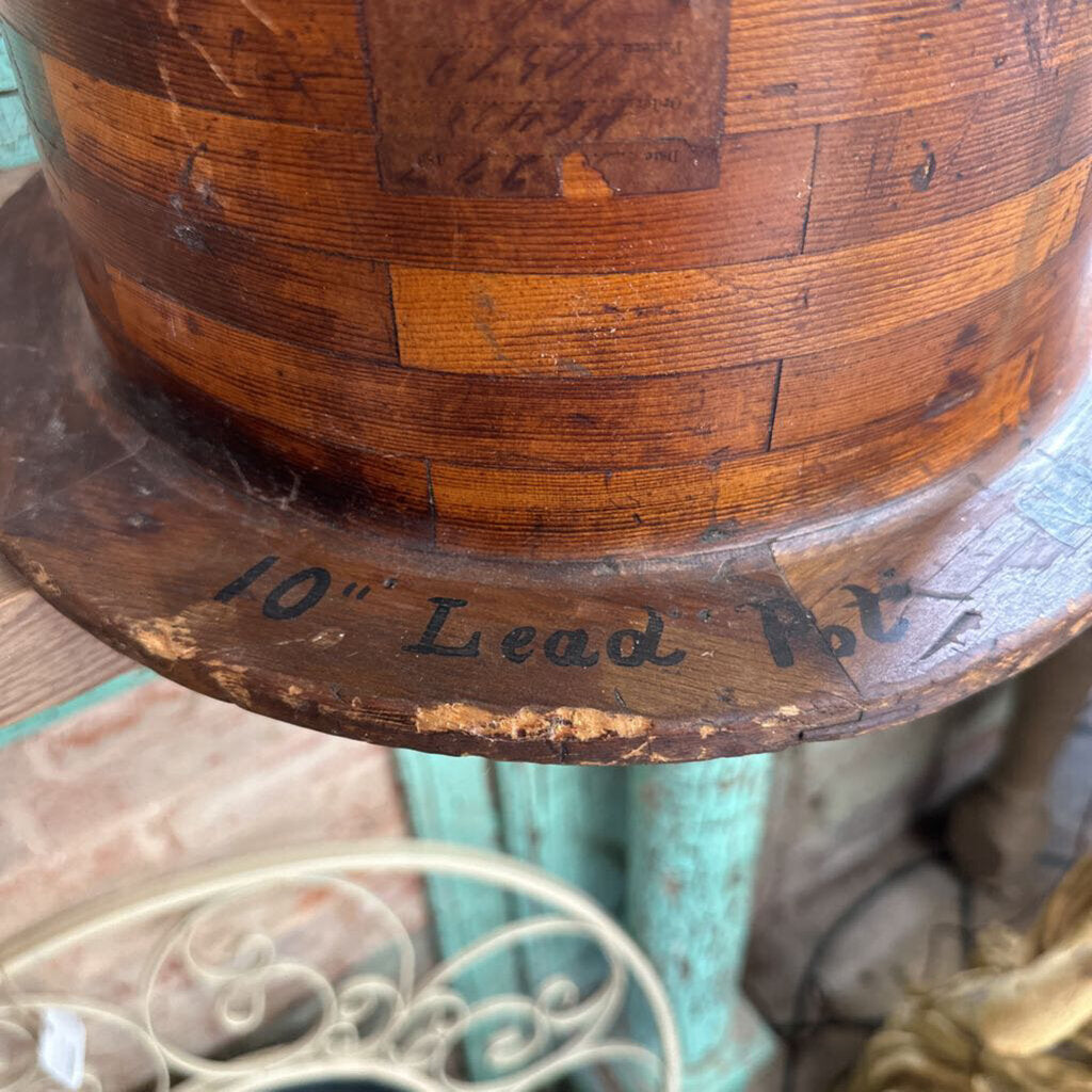 WOODEN HAT MOLD