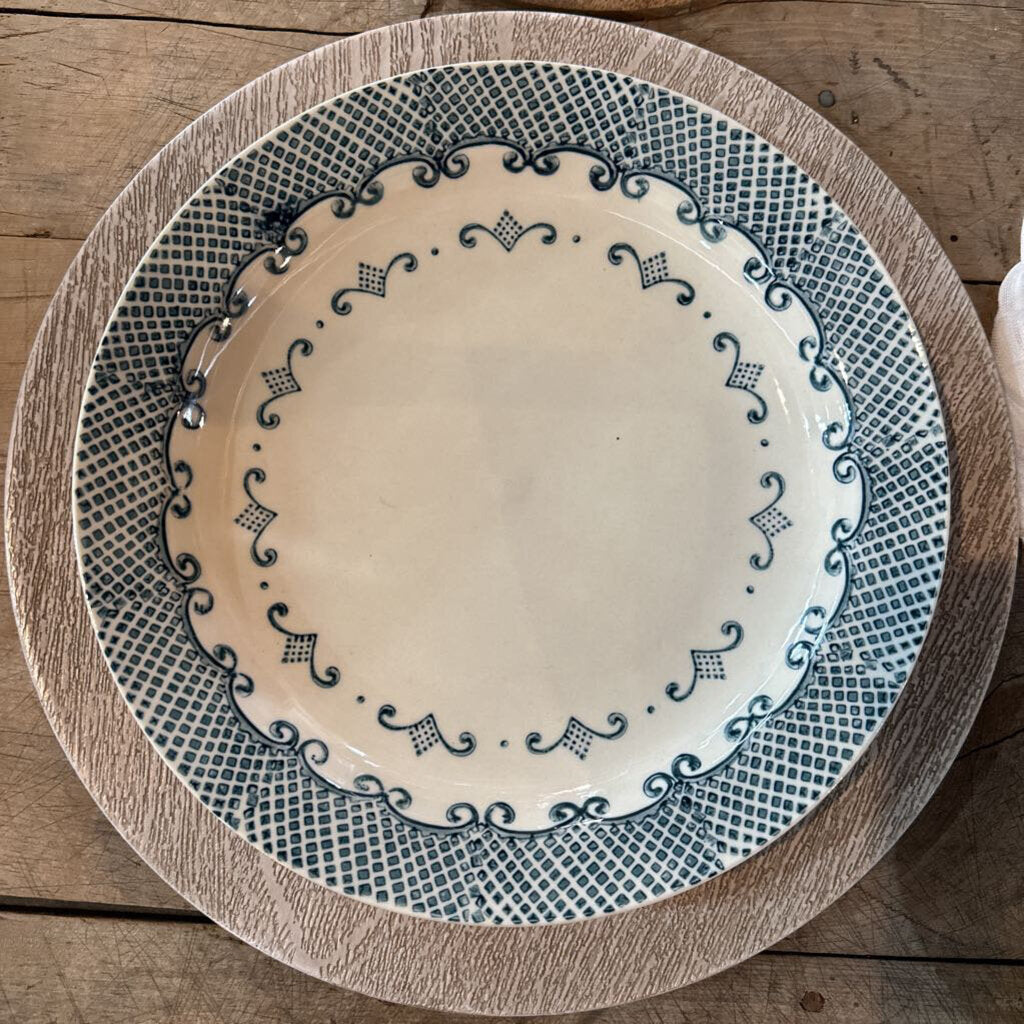 STONEWARE PLATE