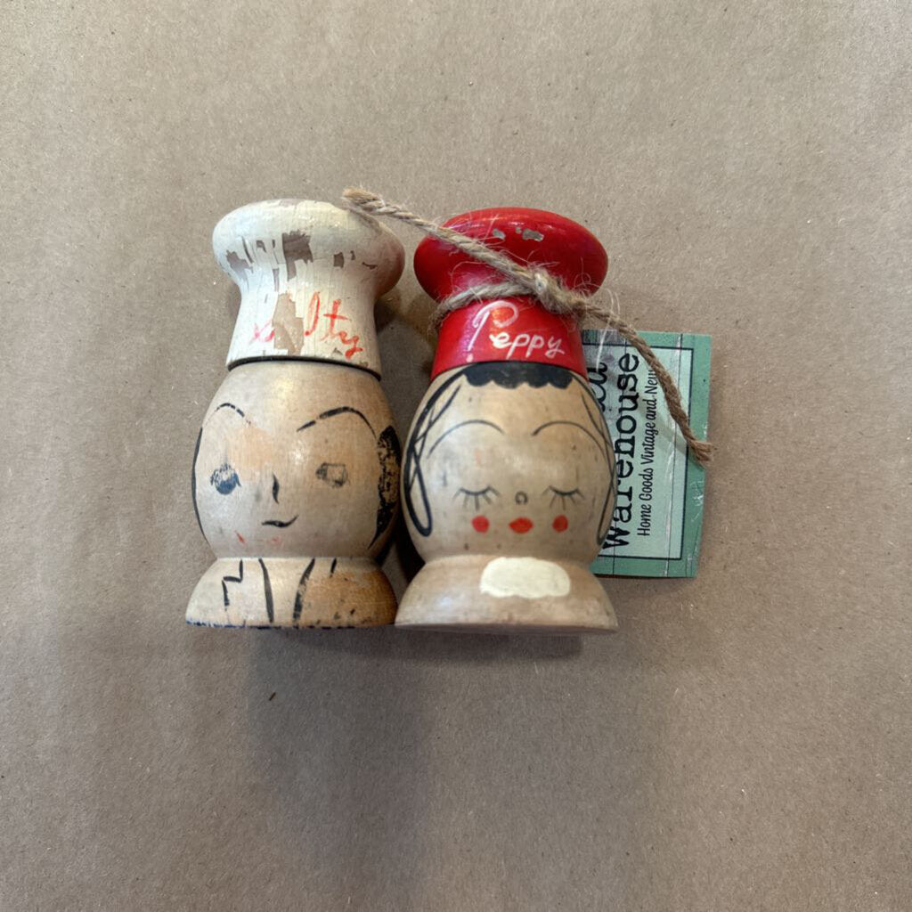 WOOD SALT AND PEPPER SHAKER - JAPAN