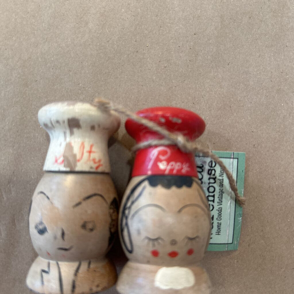 WOOD SALT AND PEPPER SHAKER - JAPAN