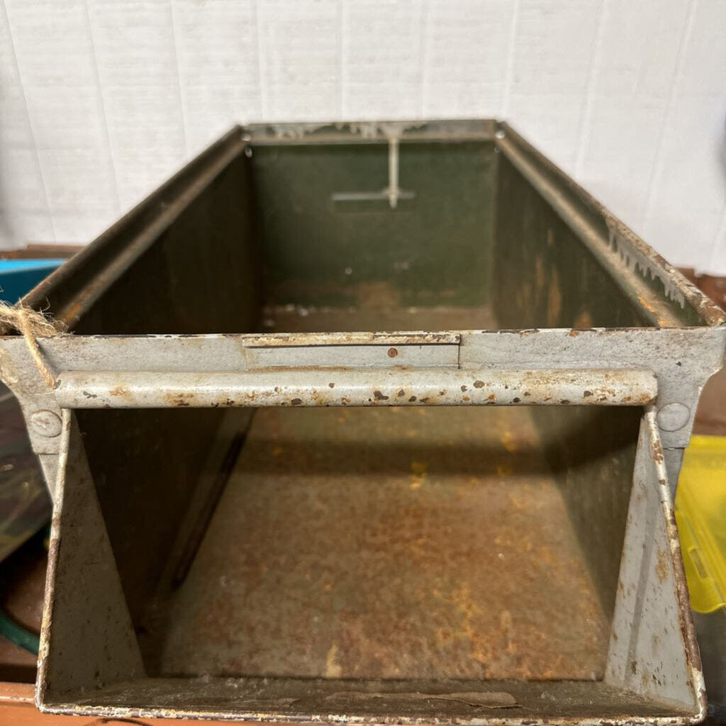 METAL BIN