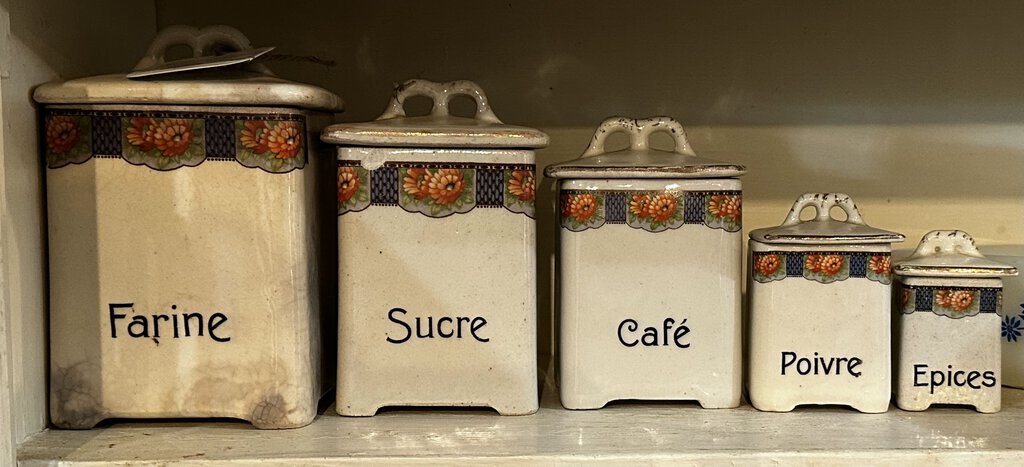 SPICE CANISTER FRENCH COUNTRY STYLE