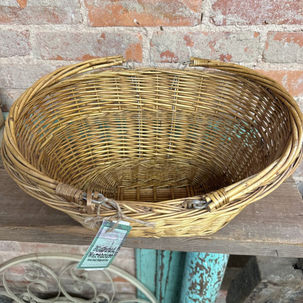 WICKER BASKET WITH HANDLES