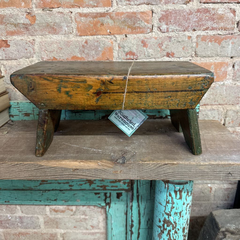 PRIMITIVE BENCH FROM WESTON ARTICS