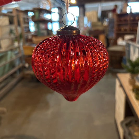 TEXTURED TEARDROP KUGEL ORNAMENT