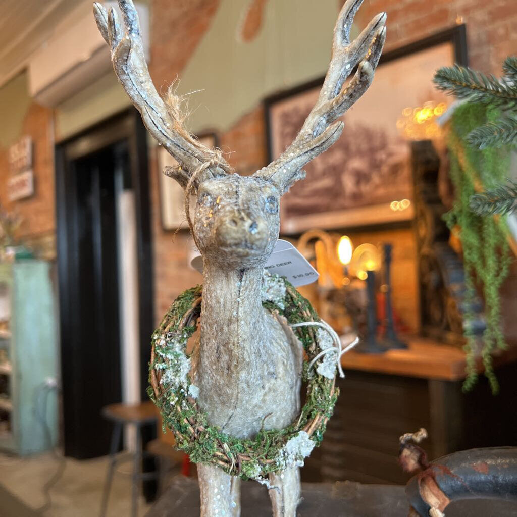 STANDING DEER WITH WREATH