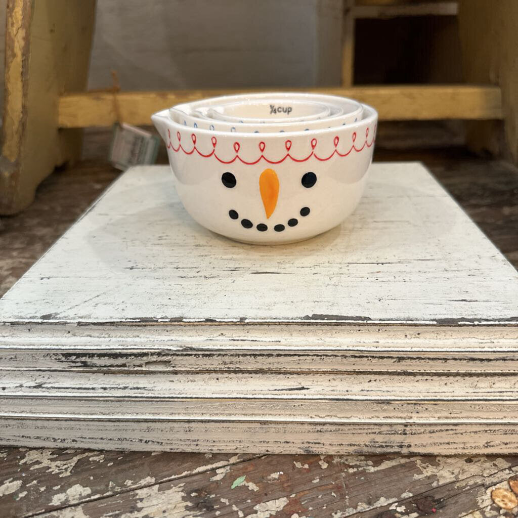 CHRISTMAS STONEWARE MEASURING CUPS