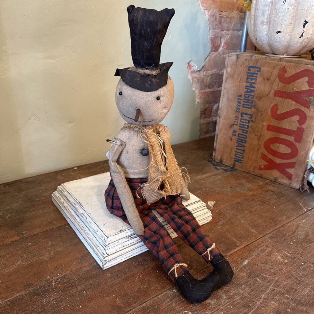 VINTAGE STYLE SNOWMAN SCARECROW