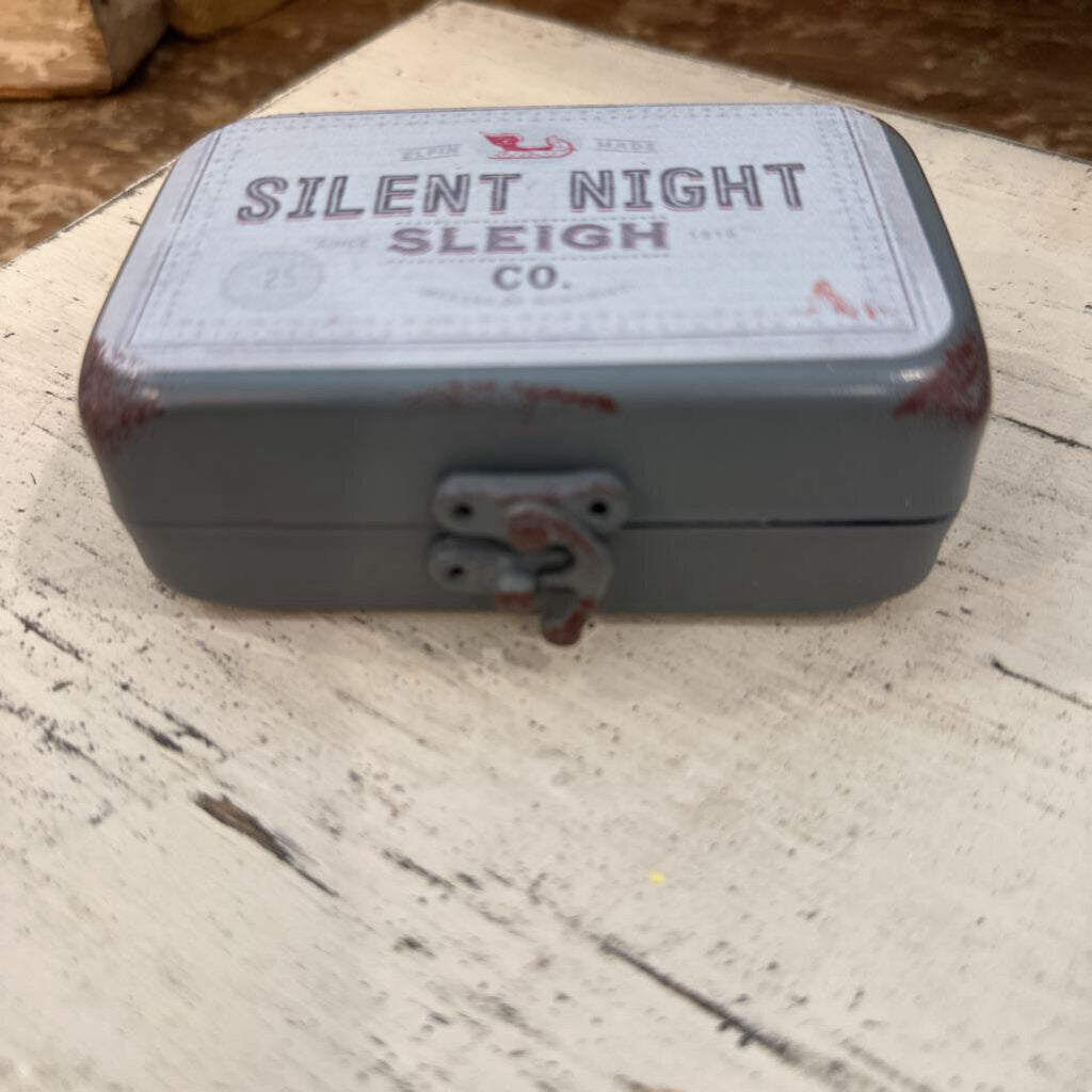 SILENT NIGHT METAL BOX