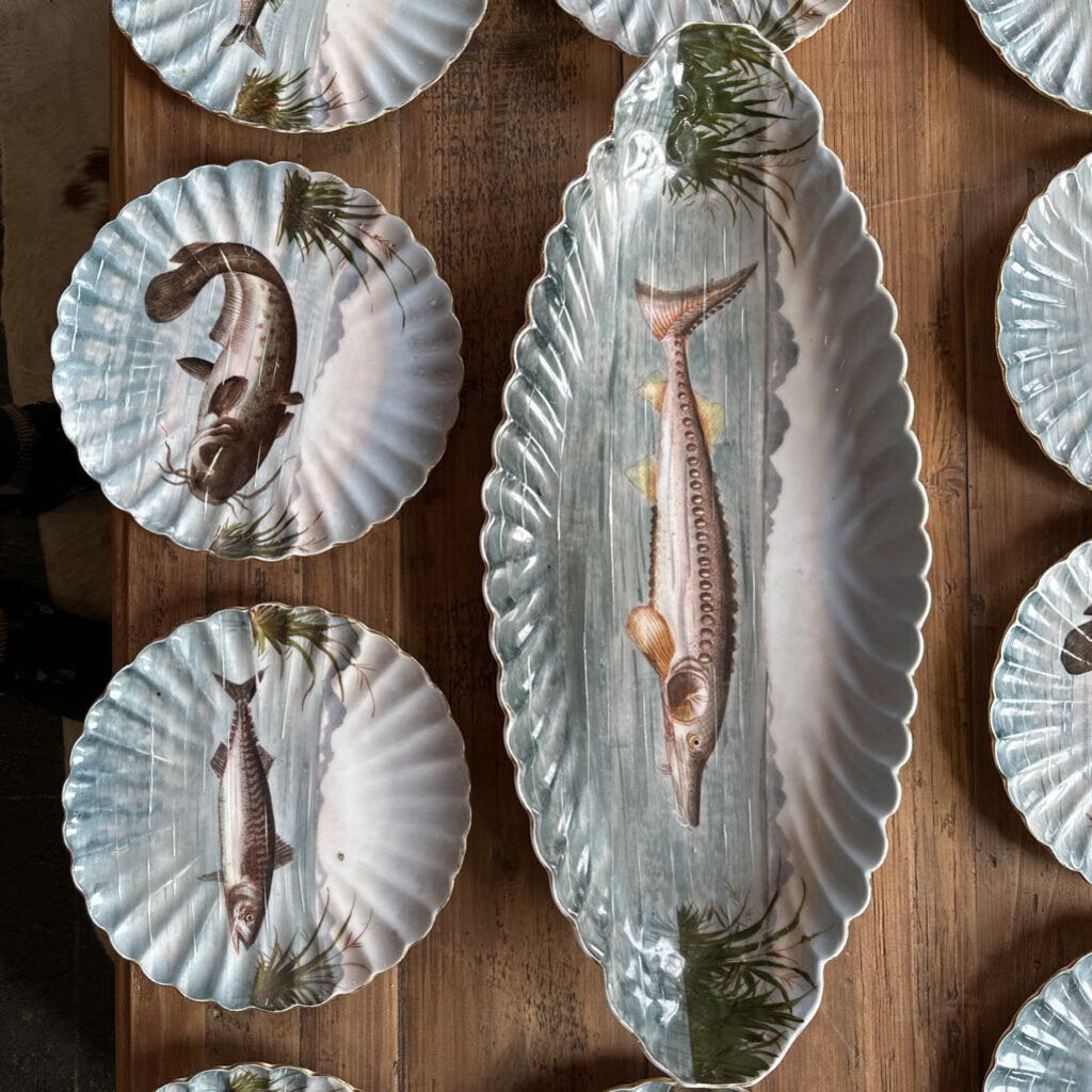 JUEGO DE PLATOS Y FUENTE DE PESCADO DE PORCELANA AUSTRIACA VINTAGE