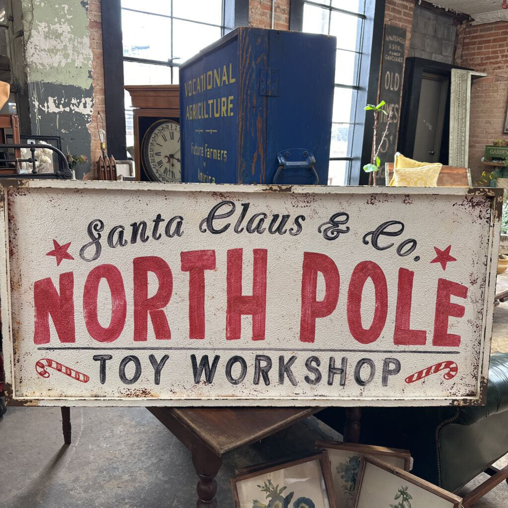 NORTH POLE SIGN