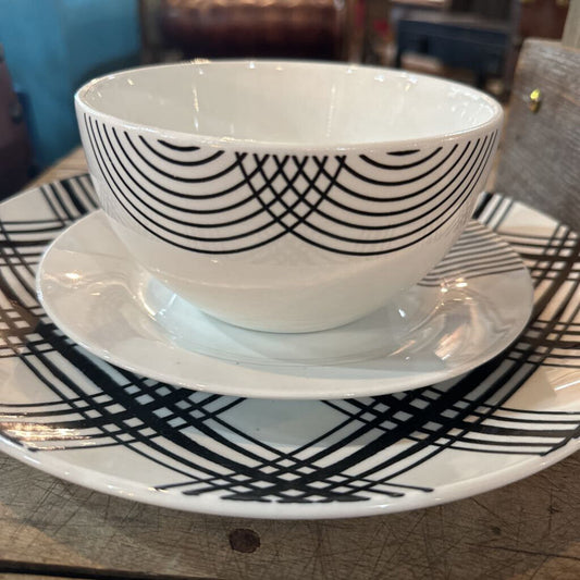 CEREAL BOWL WITH GEOMETRIC PATTERN