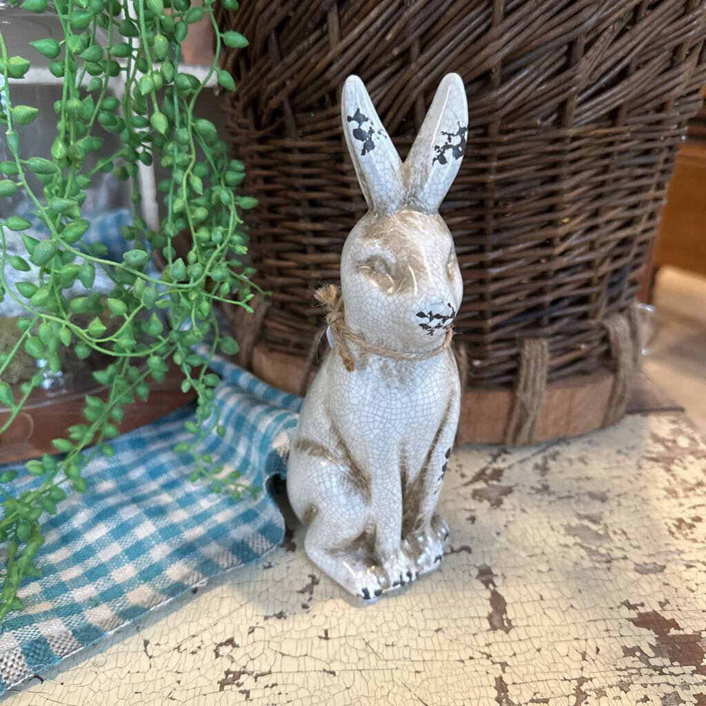 DISTRESSED CERAMIC RABBIT