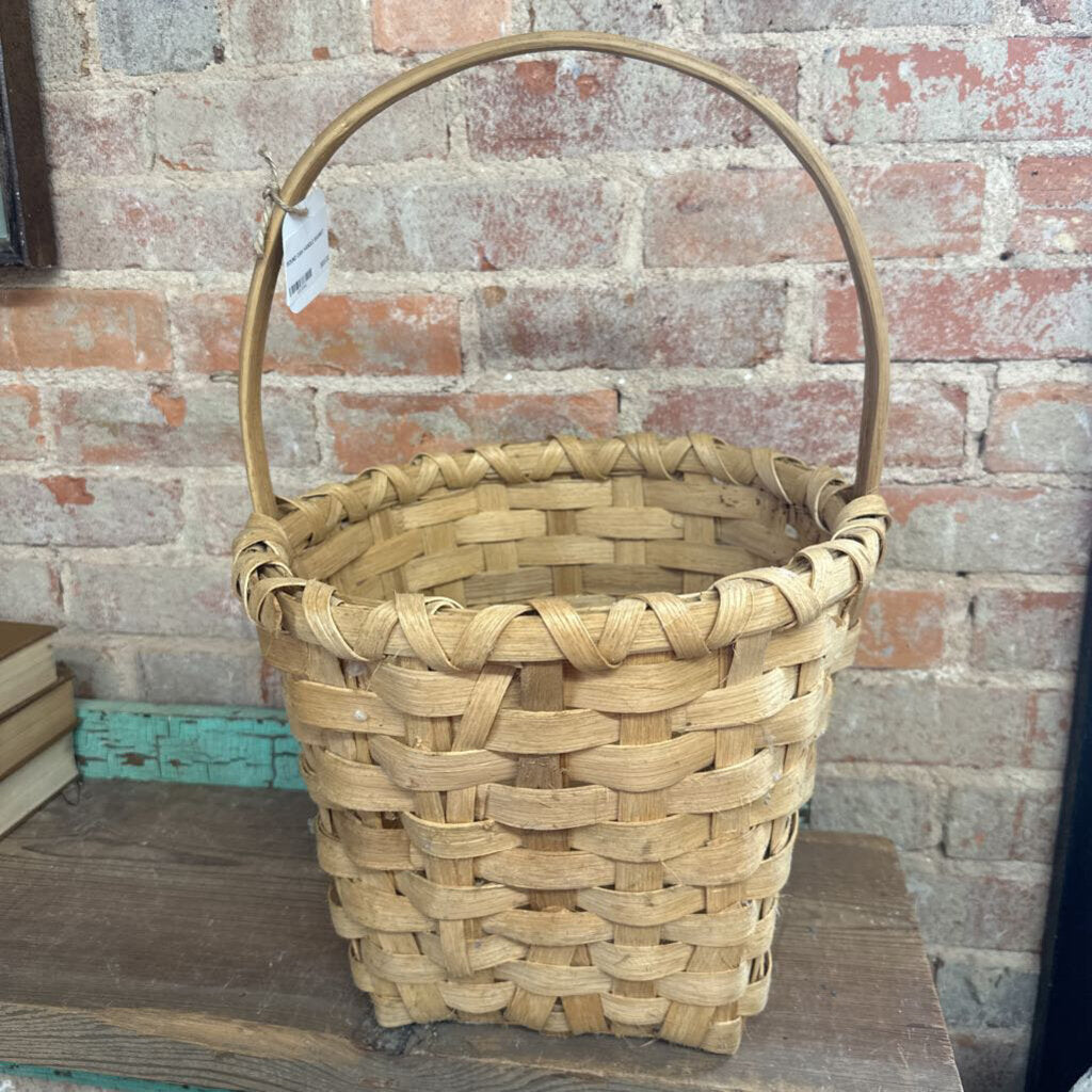 OAK HANDLE BASKET